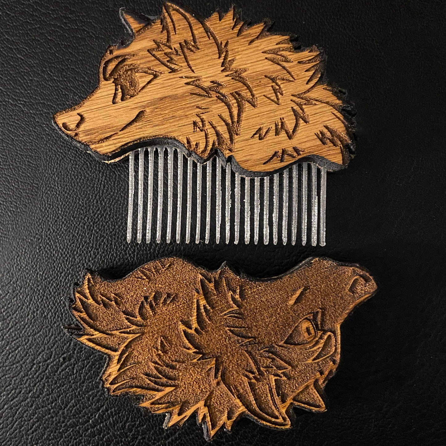 Two Wolves Travel Comb
