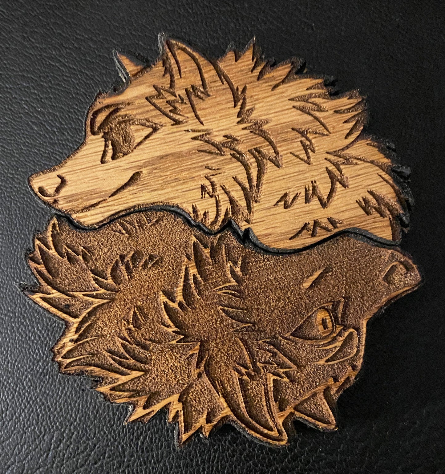 Two Wolves Travel Comb